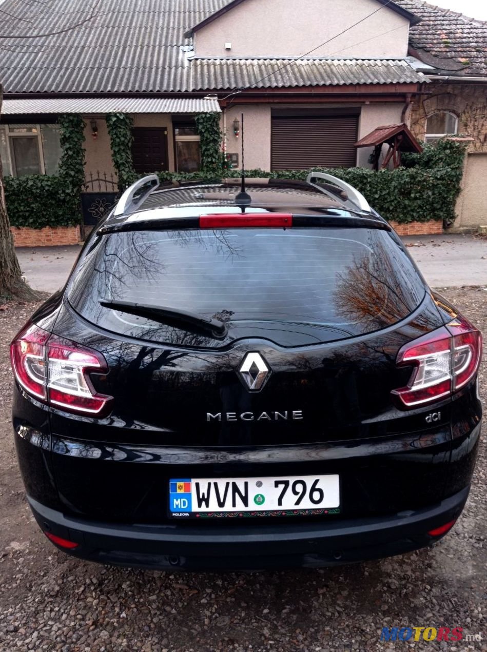 2013' Renault Megane photo #2