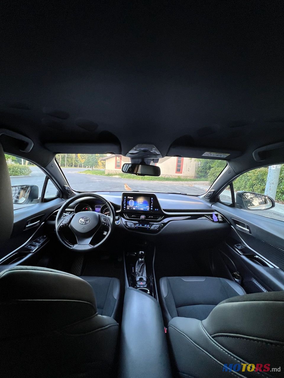 2018' Toyota C-HR photo #6