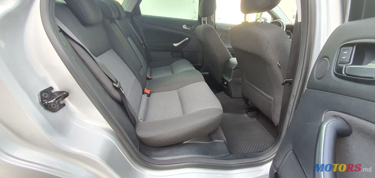 2009' Ford Mondeo photo #6