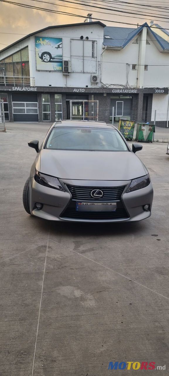 2012' Lexus Es Series photo #1