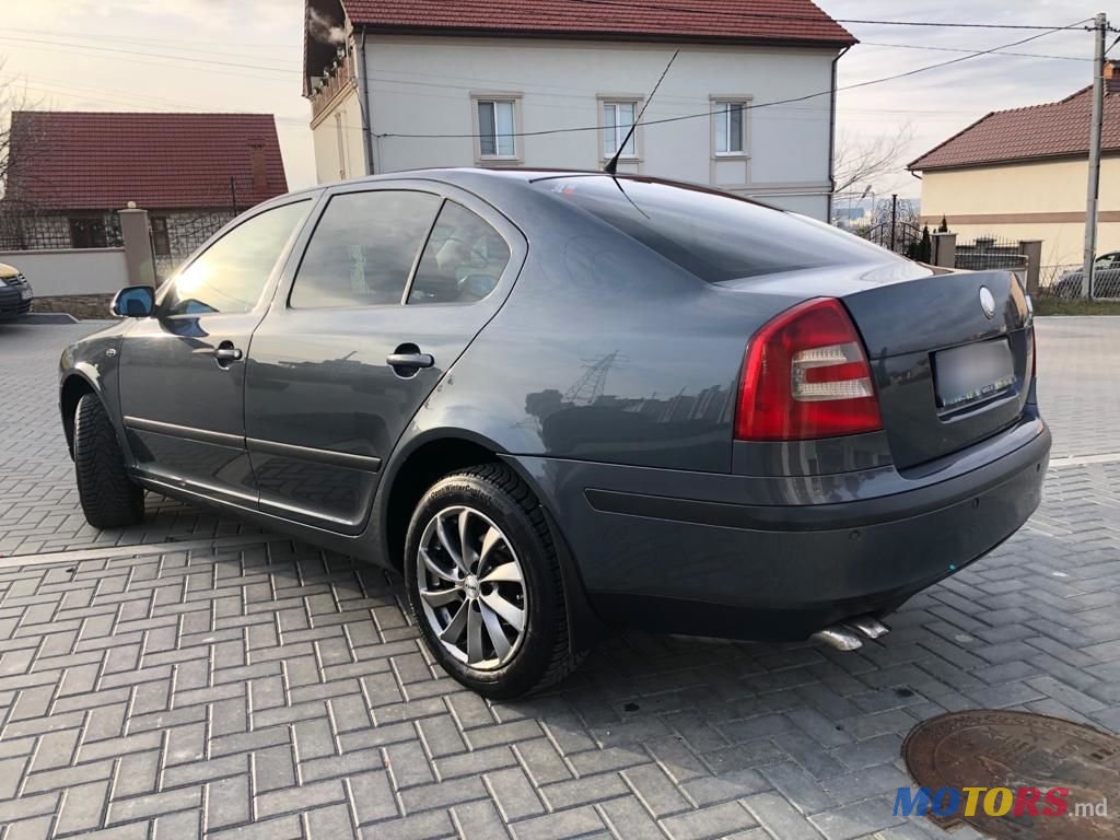2007' Skoda Octavia photo #2