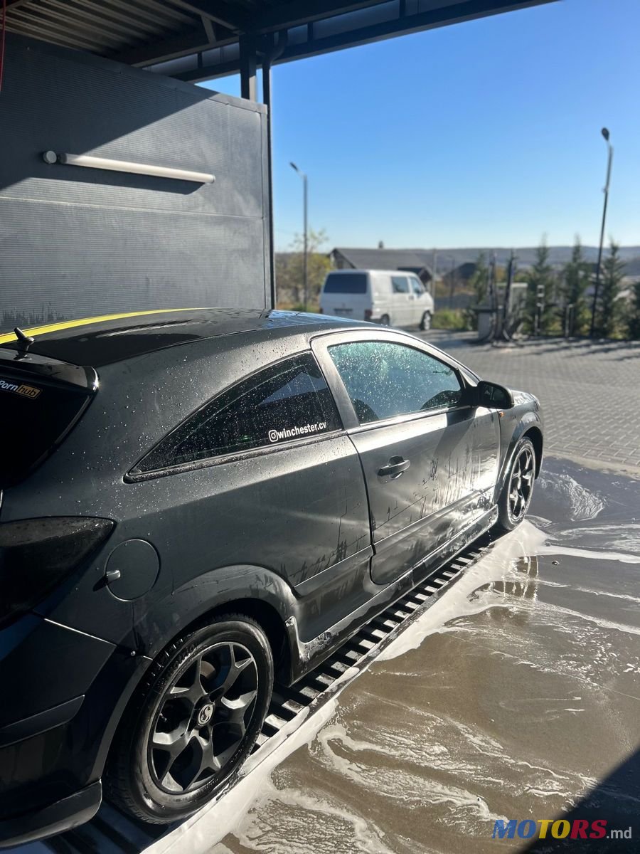 2005' Opel Astra photo #2