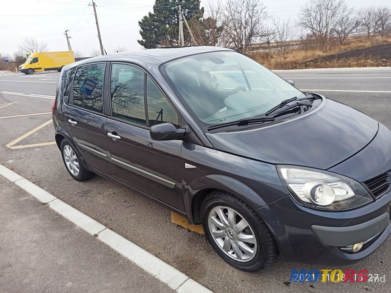 2008' Renault Scenic photo #5