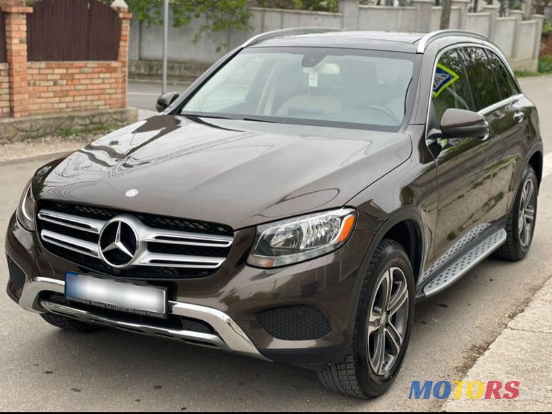 2016' Mercedes-Benz GLC photo #3