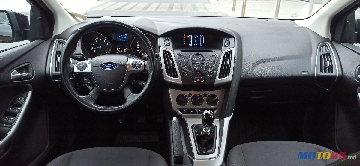 2013' Ford Focus photo #6