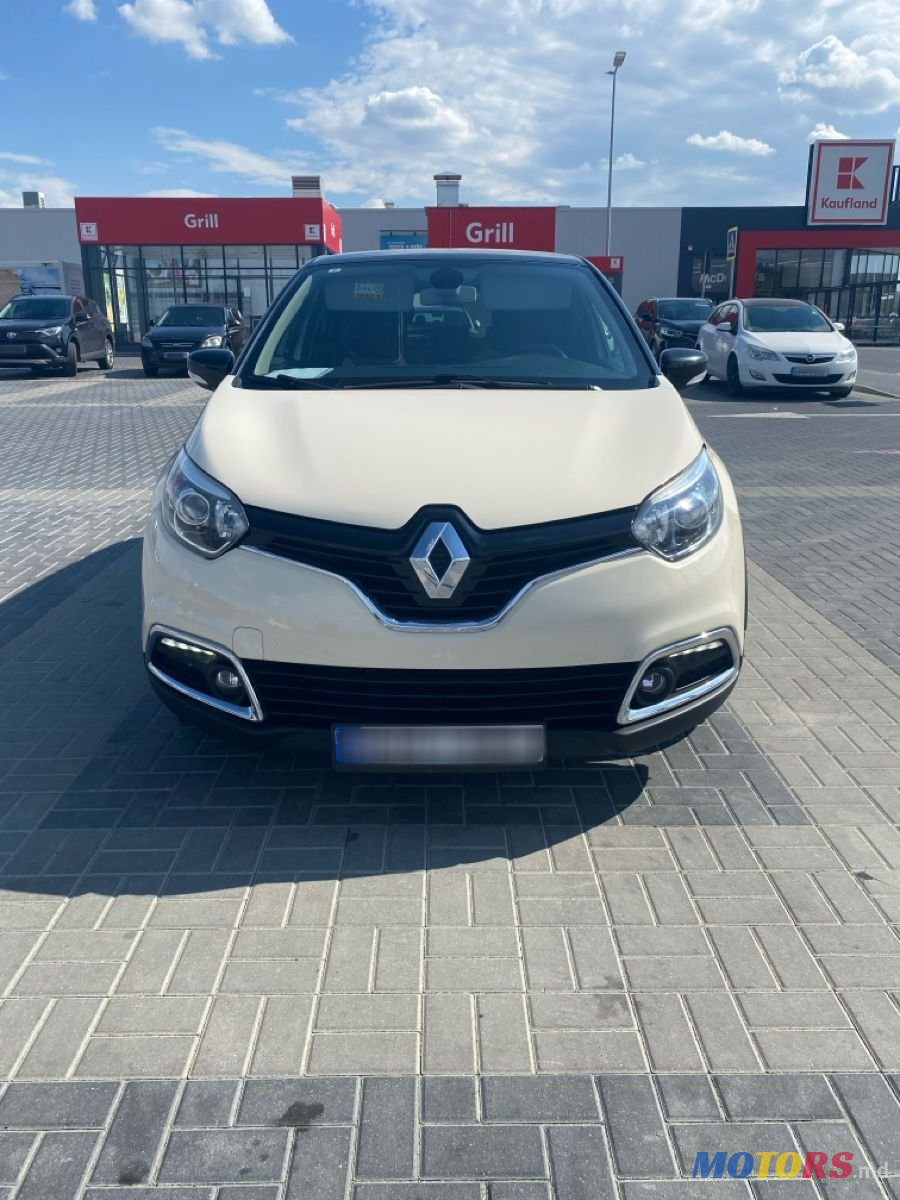 2015' Renault Captur photo #5