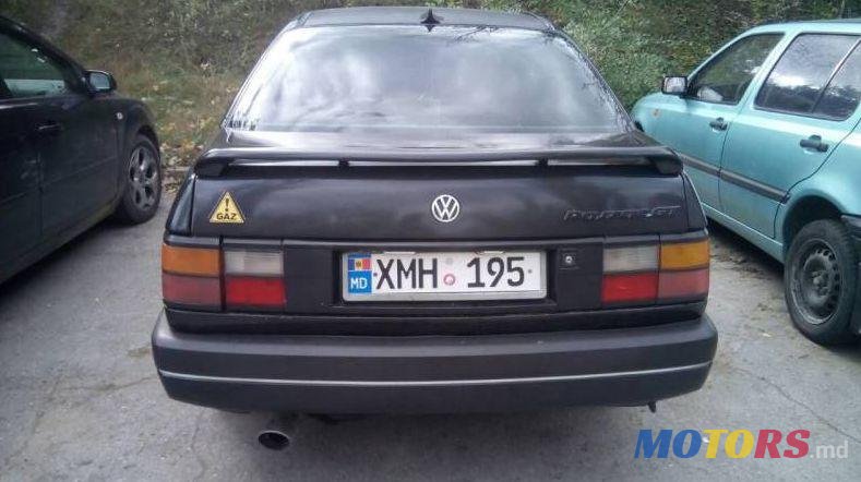 1993' Volkswagen Passat photo #1