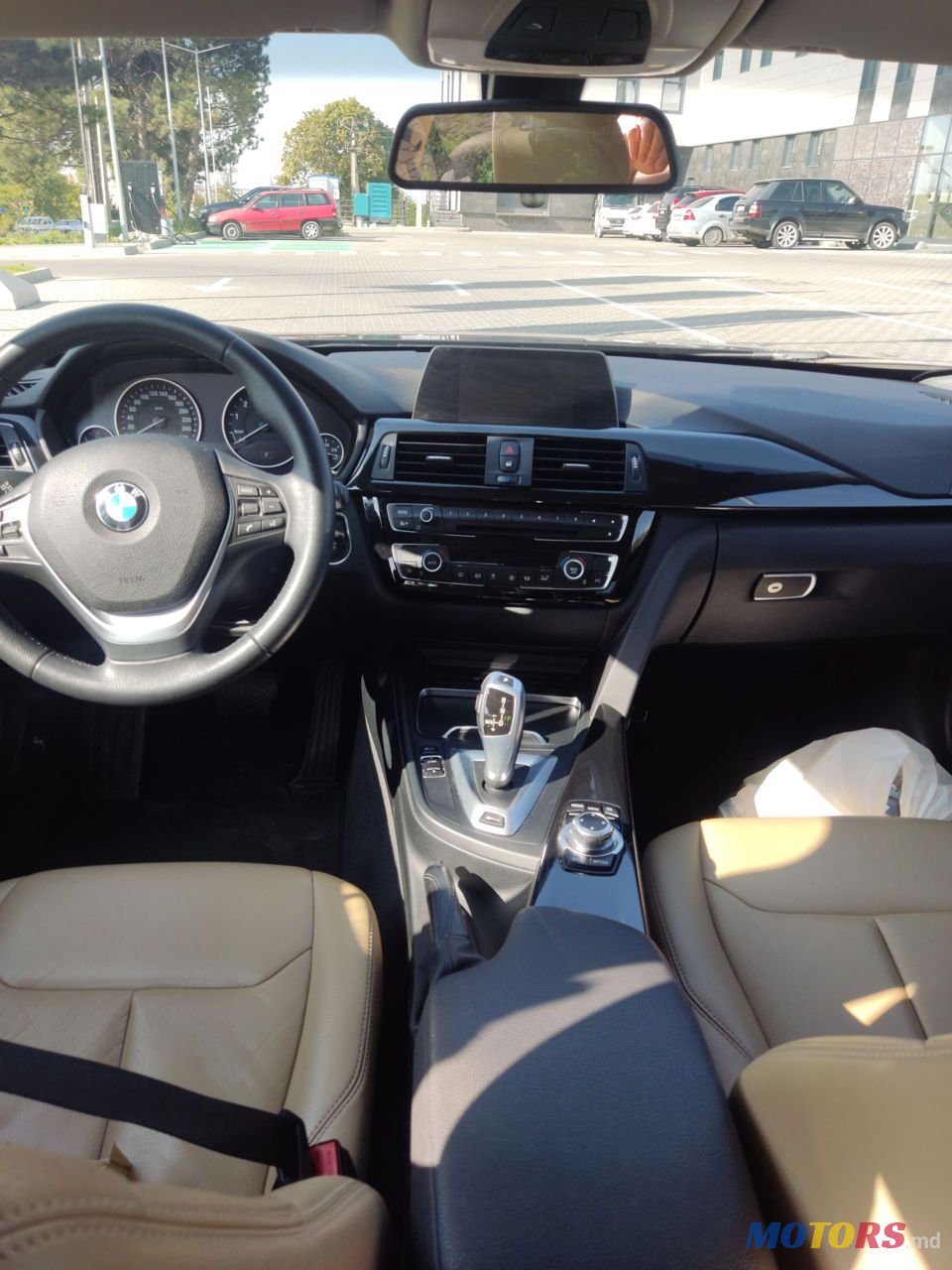 2016' BMW 3 Series photo #3