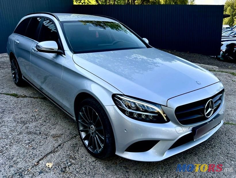 2019' Mercedes-Benz C-Class photo #1