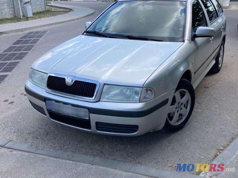 2003' Skoda Octavia photo #1