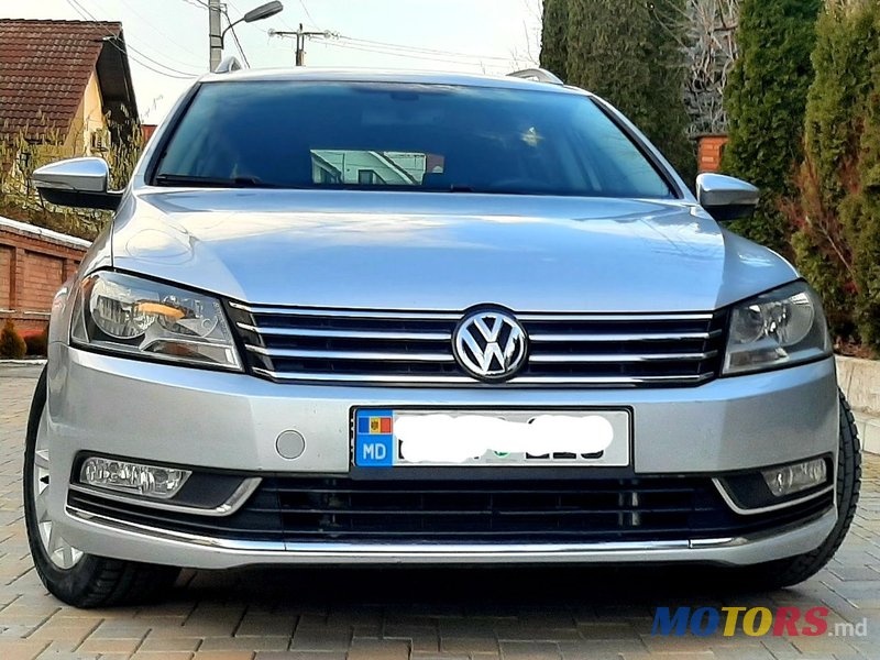 2012' Volkswagen Passat photo #1