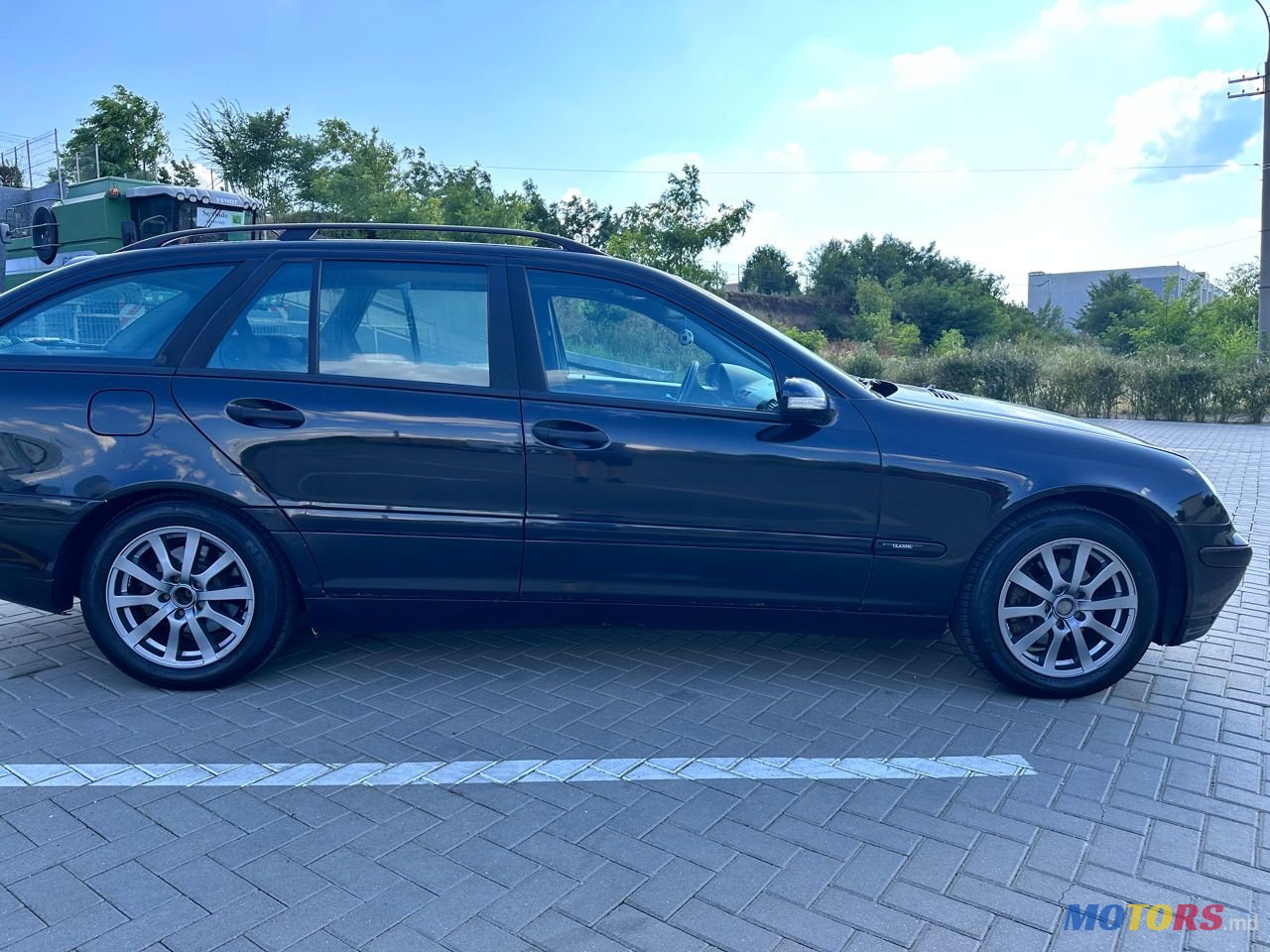 2003' Mercedes-Benz C Класс photo #2