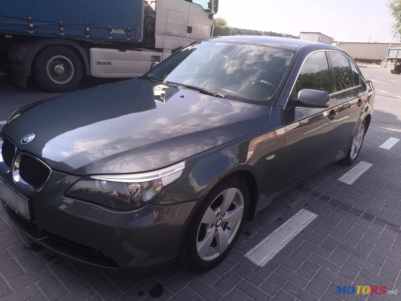 2004' BMW 5 Series photo #1