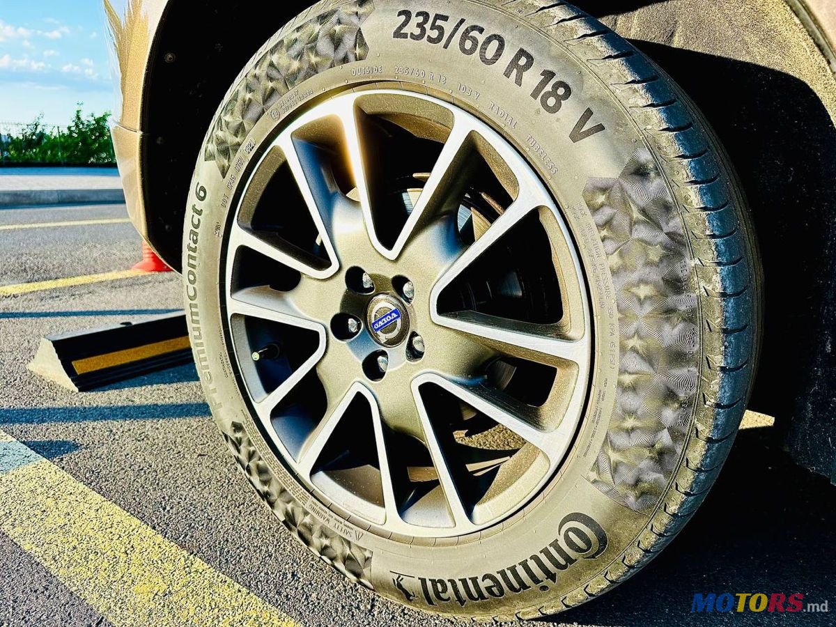 2014' Volvo XC60 photo #2