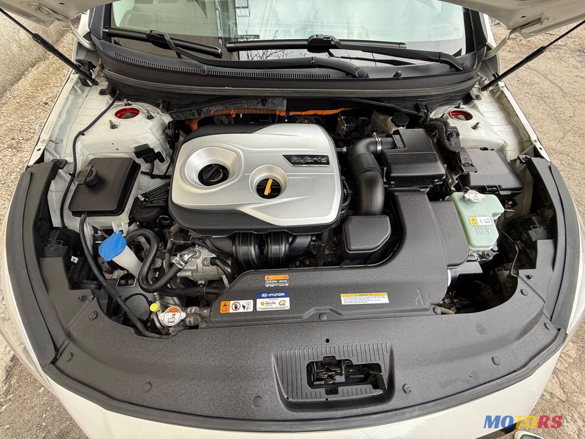 2016' Hyundai Sonata photo #4