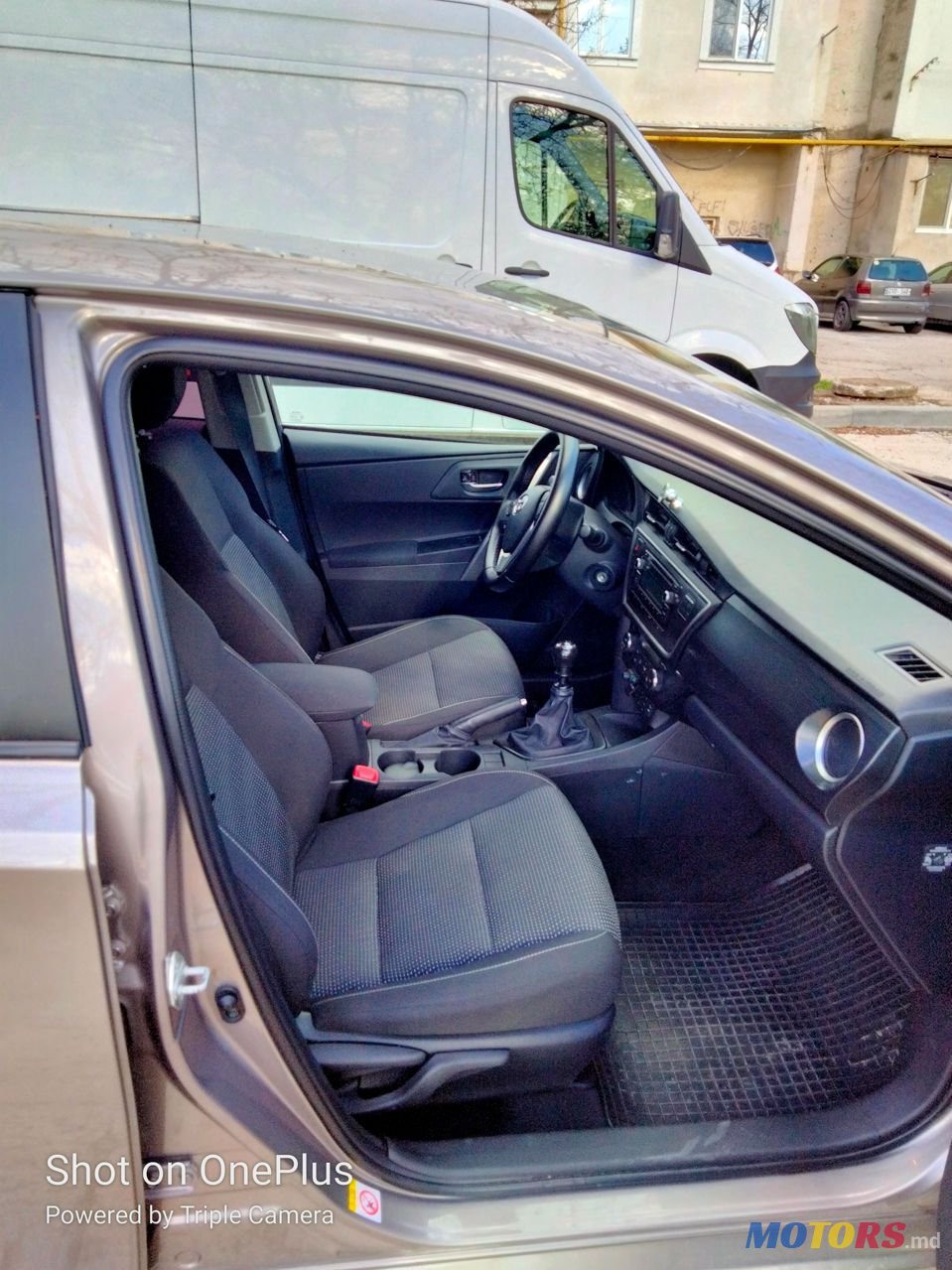 2014' Toyota Auris photo #5