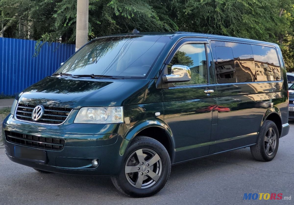 2007' Volkswagen Caravelle photo #1
