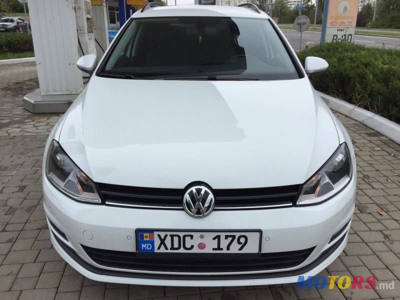 2014' Volkswagen Golf photo #1