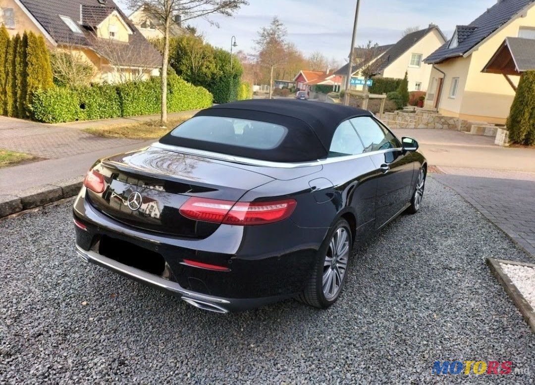 2018' Mercedes-Benz E-Class Cabrio photo #2