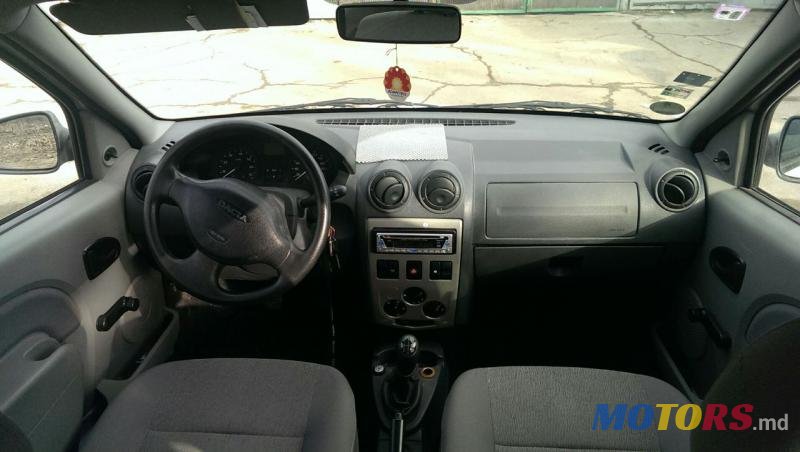 2008' Dacia Logan photo #4