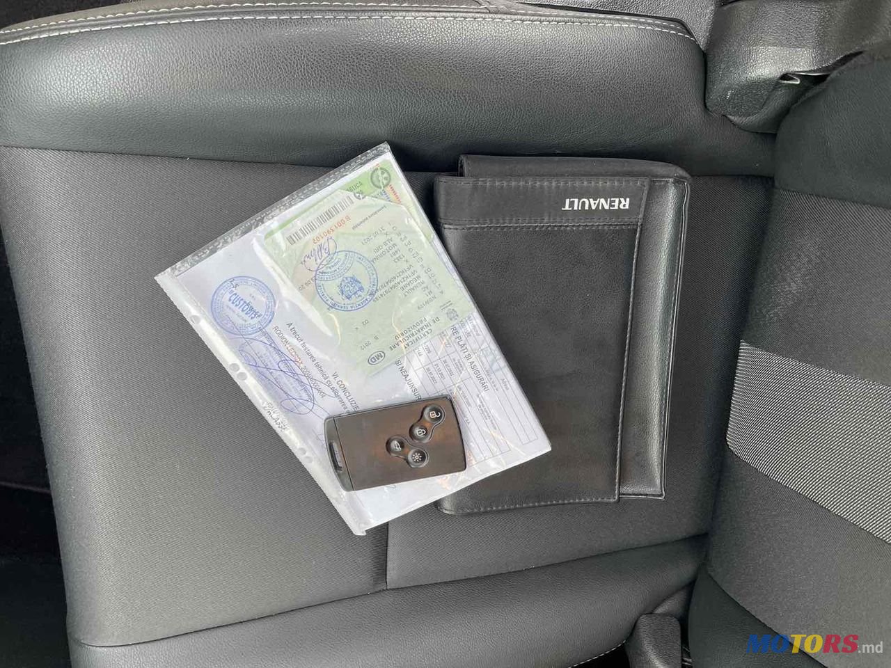 2012' Renault Megane photo #6