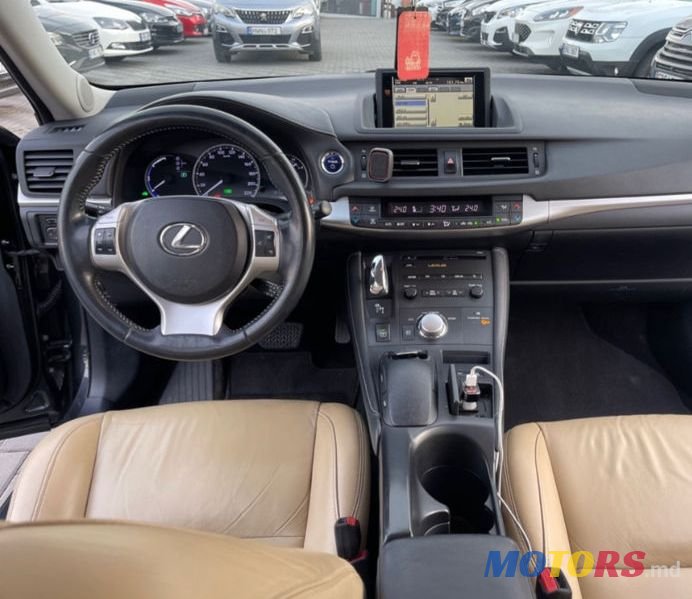 2011' Lexus Ct Series photo #3