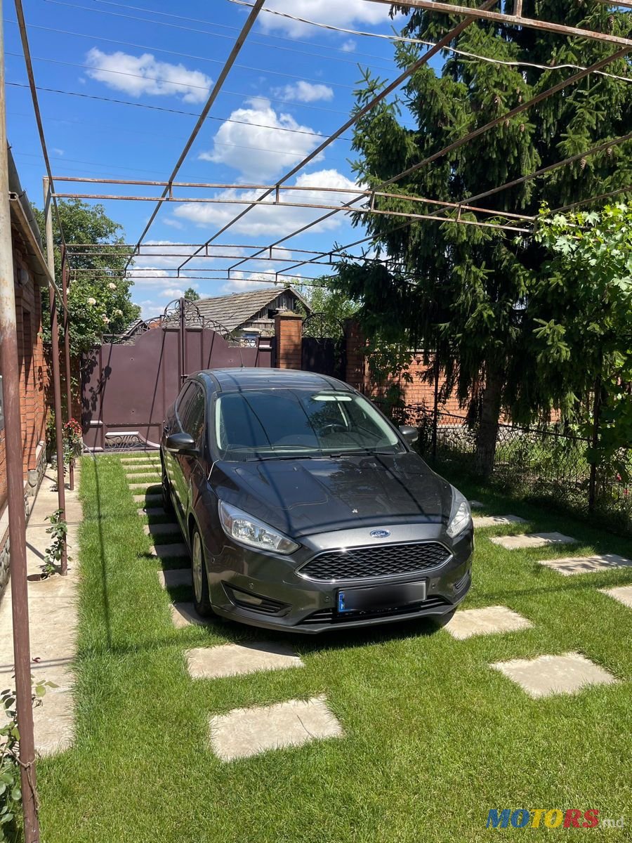 2017' Ford Focus photo #2