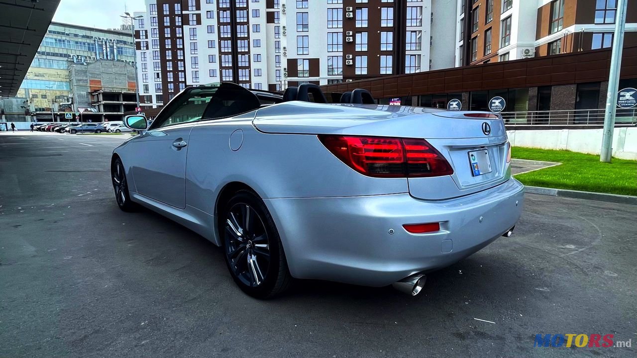 2013' Lexus Is Series photo #2