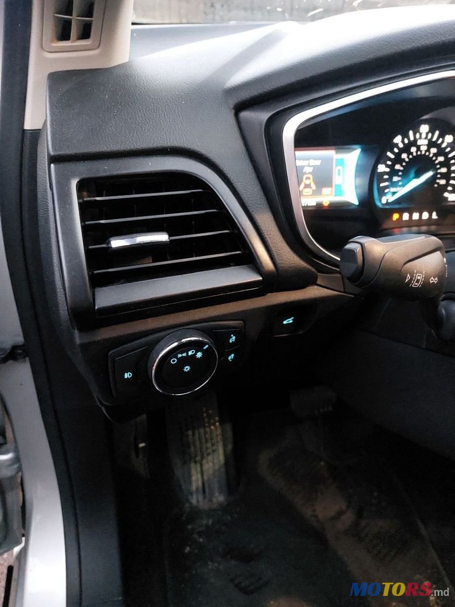 2019' Ford Fusion photo #2