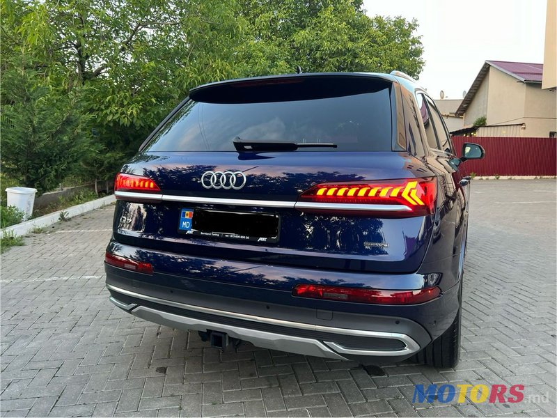 2020' Audi Q7 photo #3