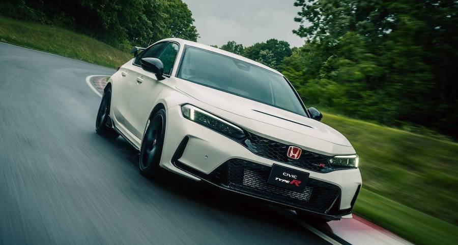 Honda “wouldn’t exclude” electrified Civic Type R