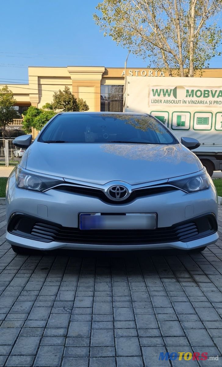 2015' Toyota Auris photo #1