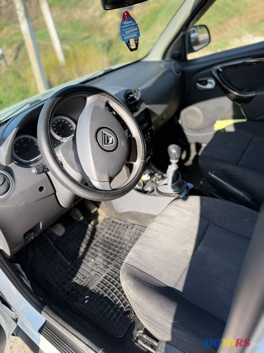 2010' Dacia Duster photo #4