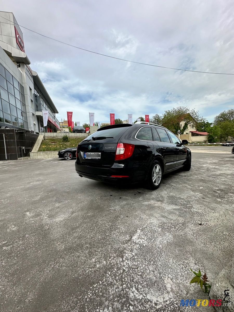 2010' Skoda Superb photo #4