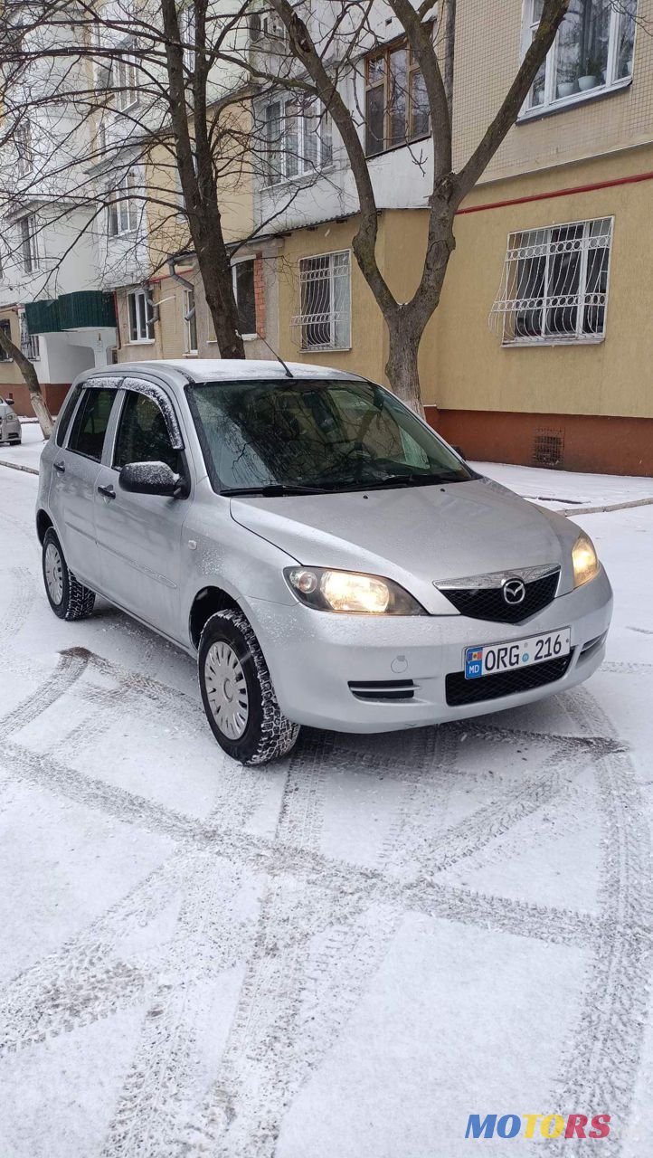 2005' Mazda 2 photo #1
