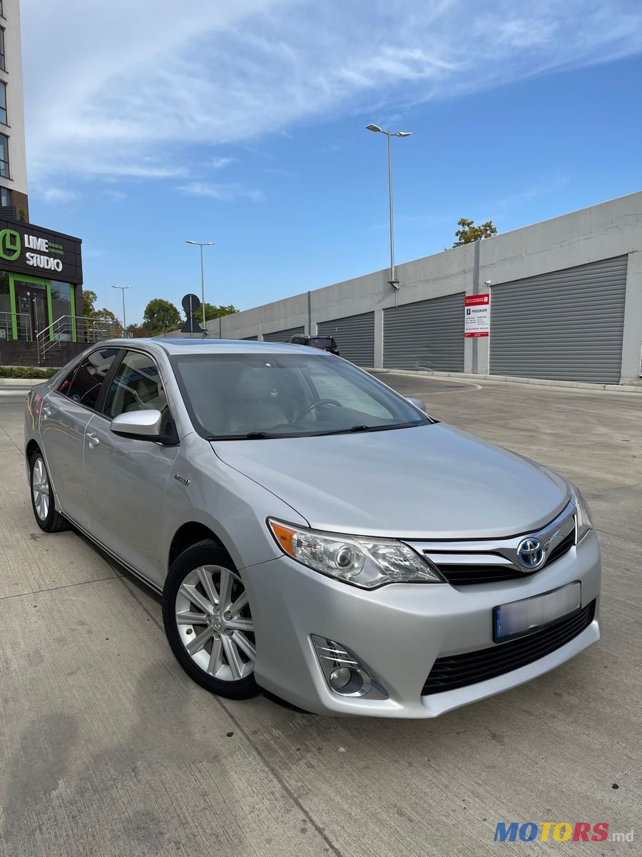 2013' Toyota Camry photo #1