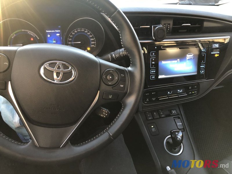 2018' Toyota Auris photo #5