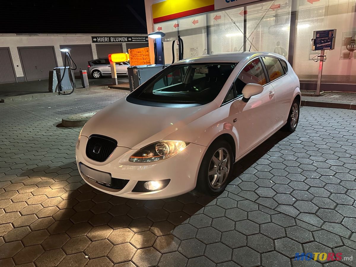 2011' SEAT Leon photo #1