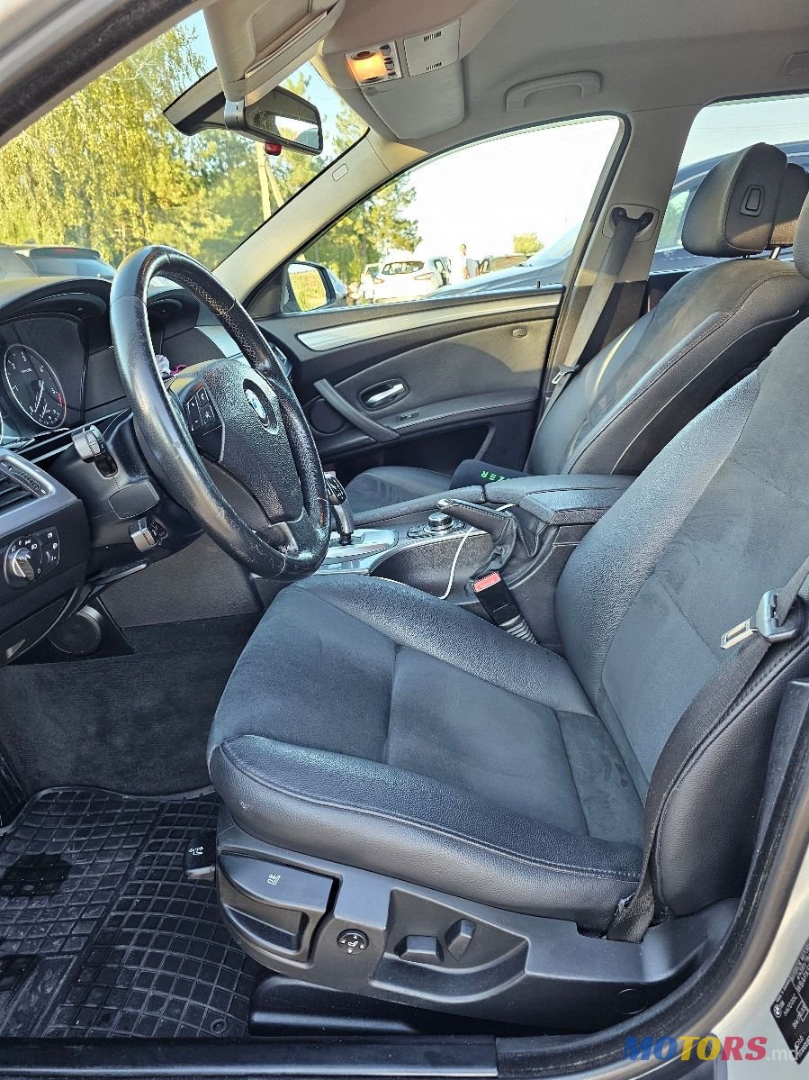 2009' BMW 5 Series photo #2