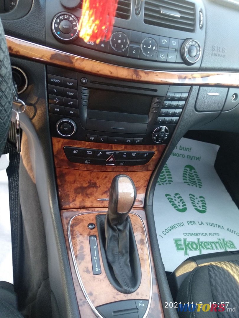 2003' Mercedes-Benz E-Class photo #2