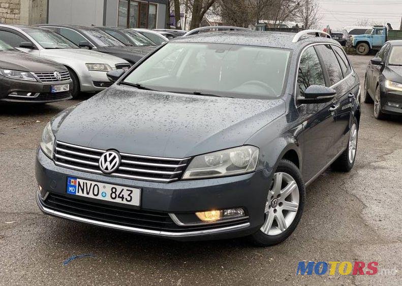 2012' Volkswagen Passat photo #3