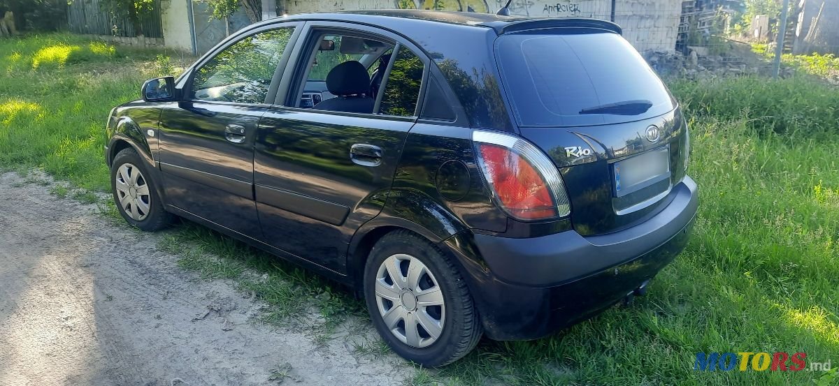 2005' Kia Rio photo #6
