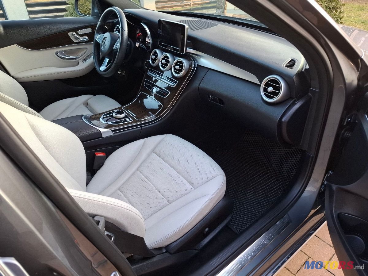 2017' Mercedes-Benz C-Class photo #5