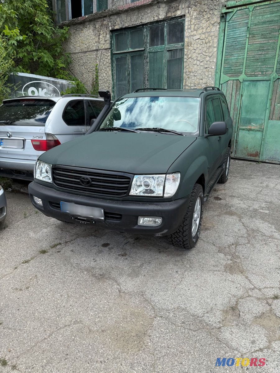 2001' Toyota Land Cruiser photo #6