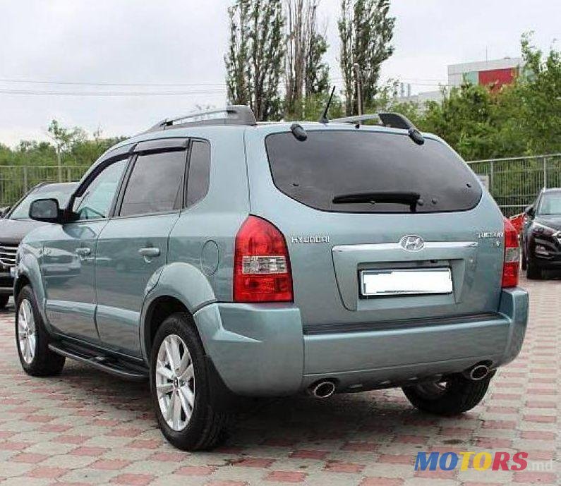 2005' Hyundai Tucson photo #2