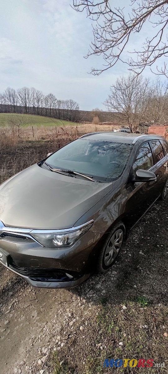 2017' Toyota Auris photo #1