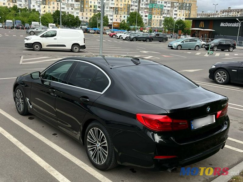 2019' BMW 5 Series photo #6