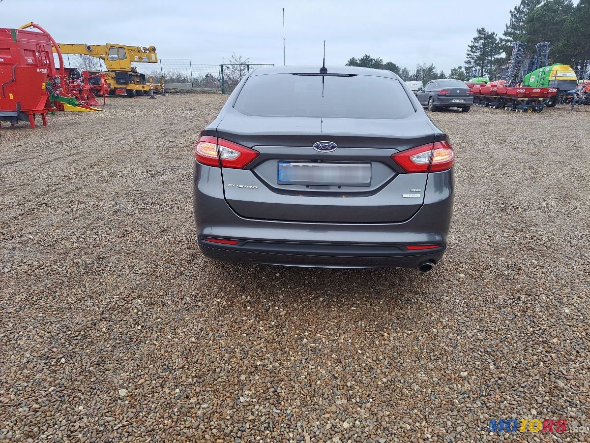 2014' Ford Fusion photo #5