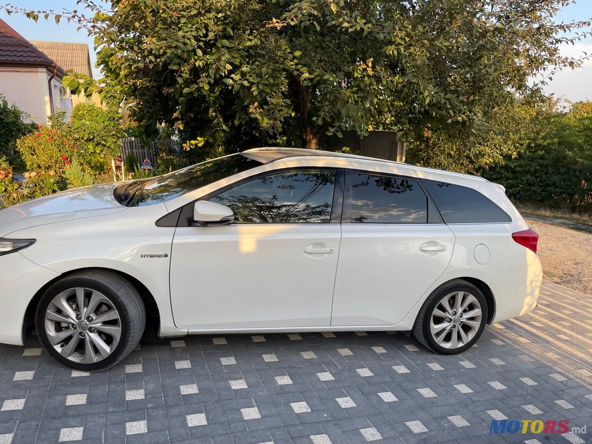 2014' Toyota Auris photo #1