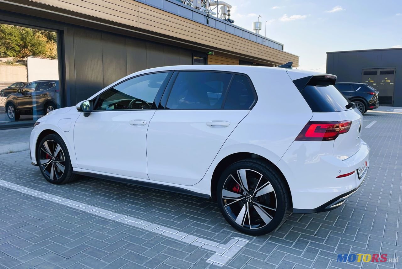 2021' Volkswagen Golf photo #5